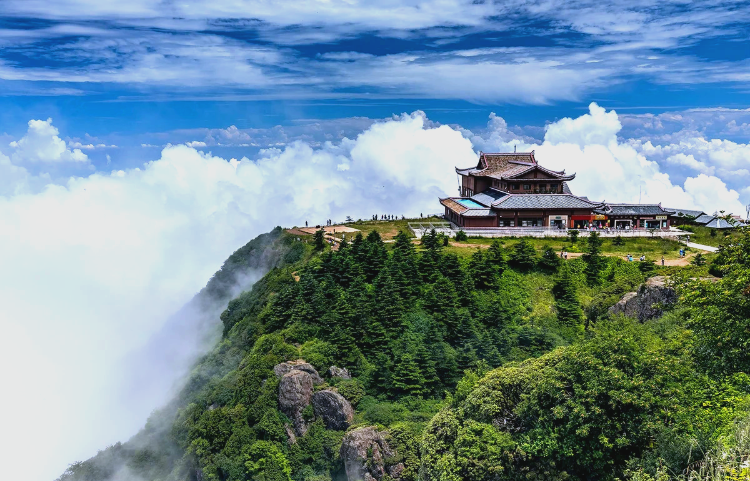 5-Day Chengdu, Leshan and Mount. Emei Tour